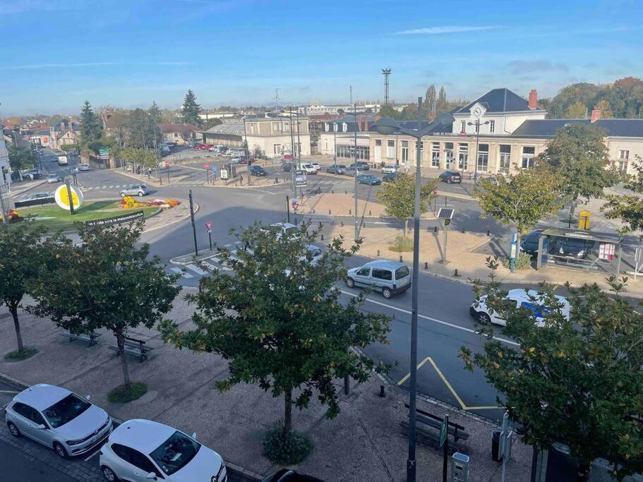 T2 Face Gare Sncf Appart Hotel Le Cygne 1 Bourges Eksteriør bilde